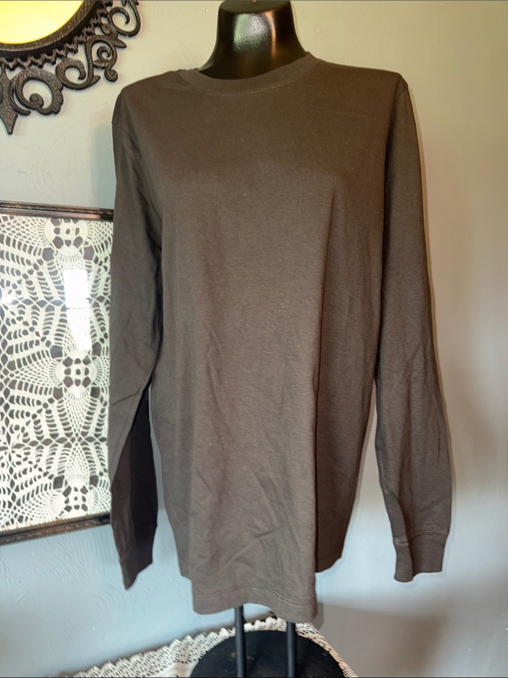 Nike Men's Long Sleeve Crew Shirt - Brown